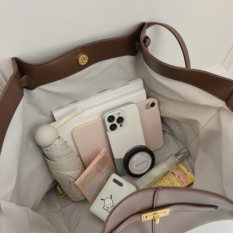 Luxuriöse Damen-Handtasche in  – Leatherwork Designs Bewertung und Preis
